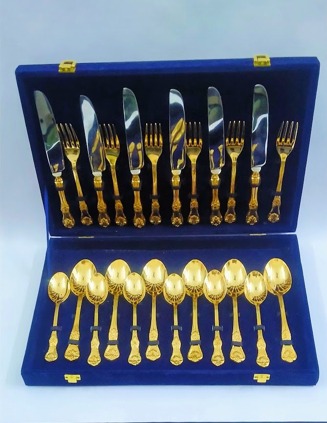 Gold plated cutlery set